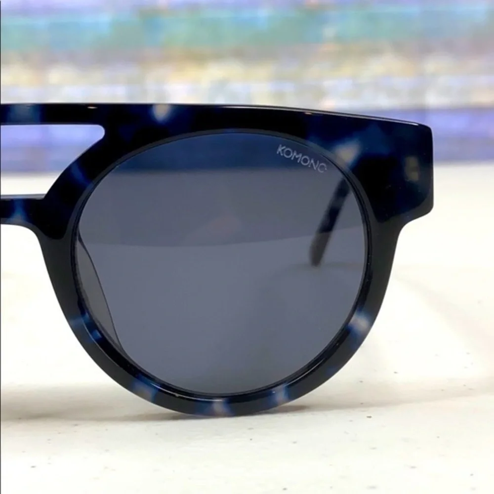 New Women’s KOMONO Black & Blue Sunglasses tortoise